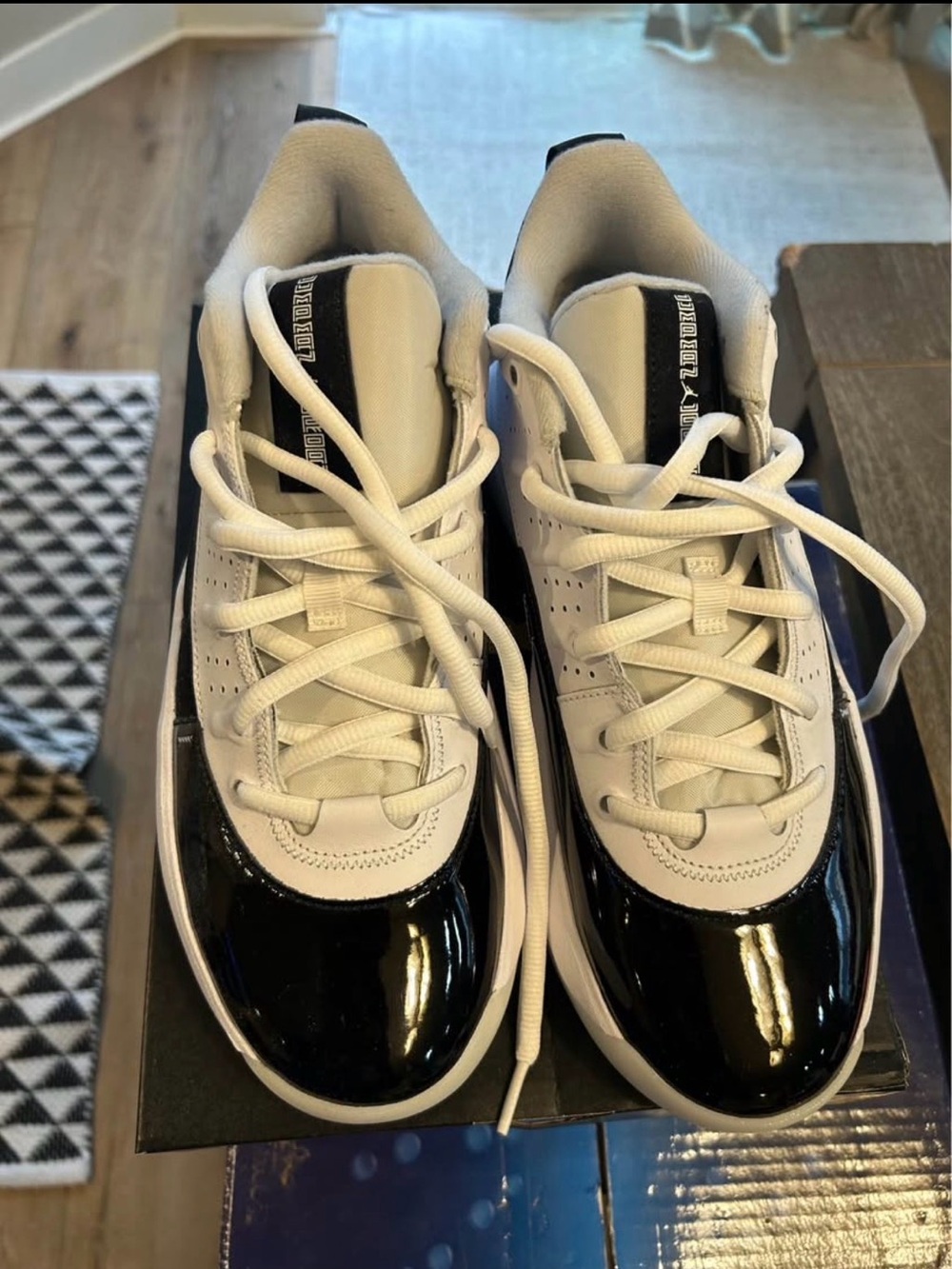 Nike Air Jordan Max Aura 7 White Black Summit Size 7.5 Men’s NIB HQ2091-100